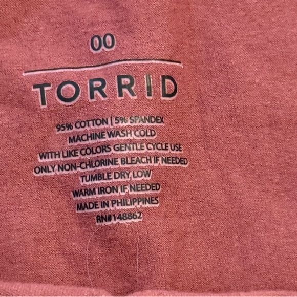🌹TORRID PRETTY MEDALLION FIRED BRICK CAMI - Picture 2 of 6
